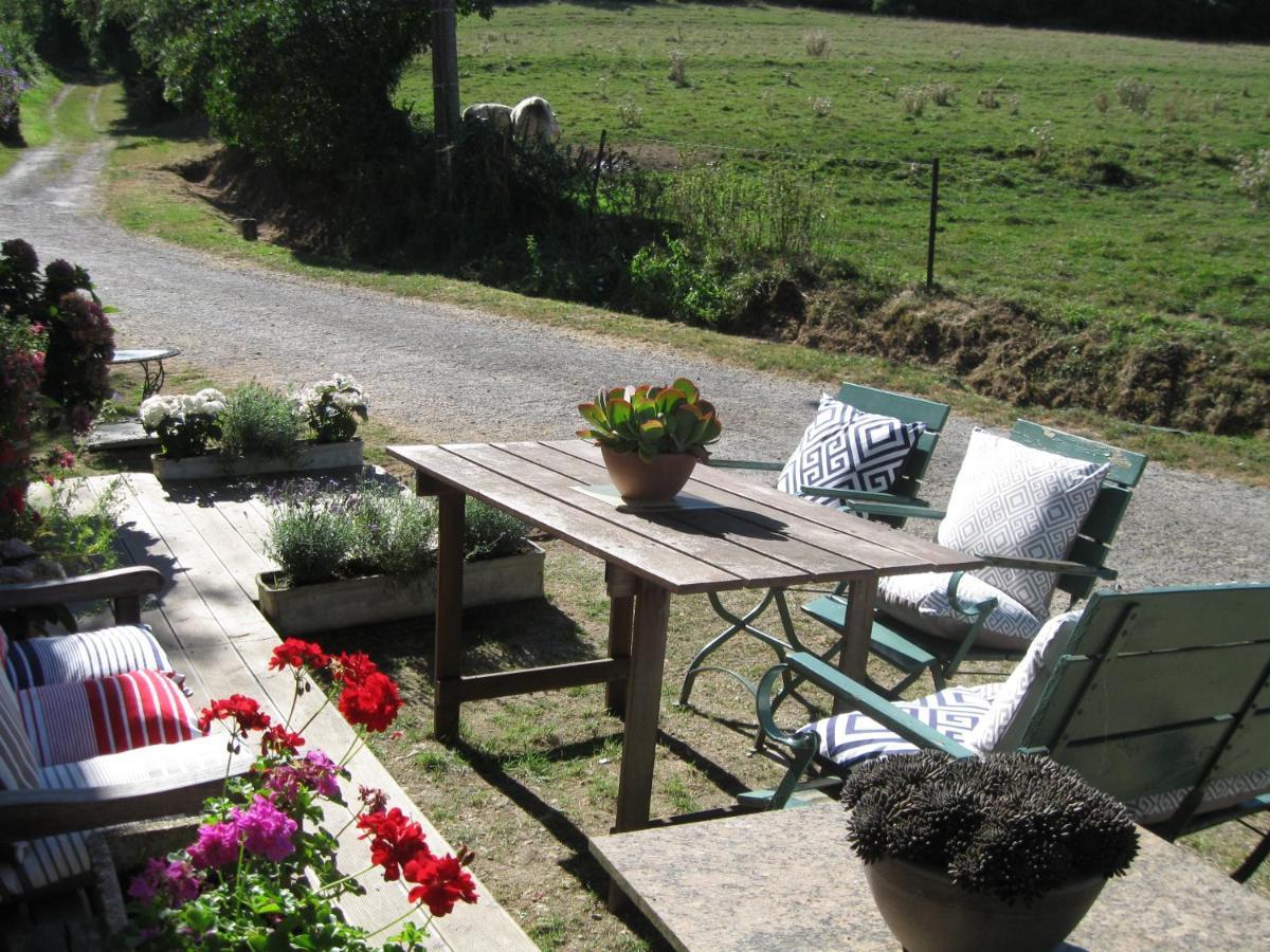 4 Collines Bed & Breakfast Hagnicourt Exterior photo